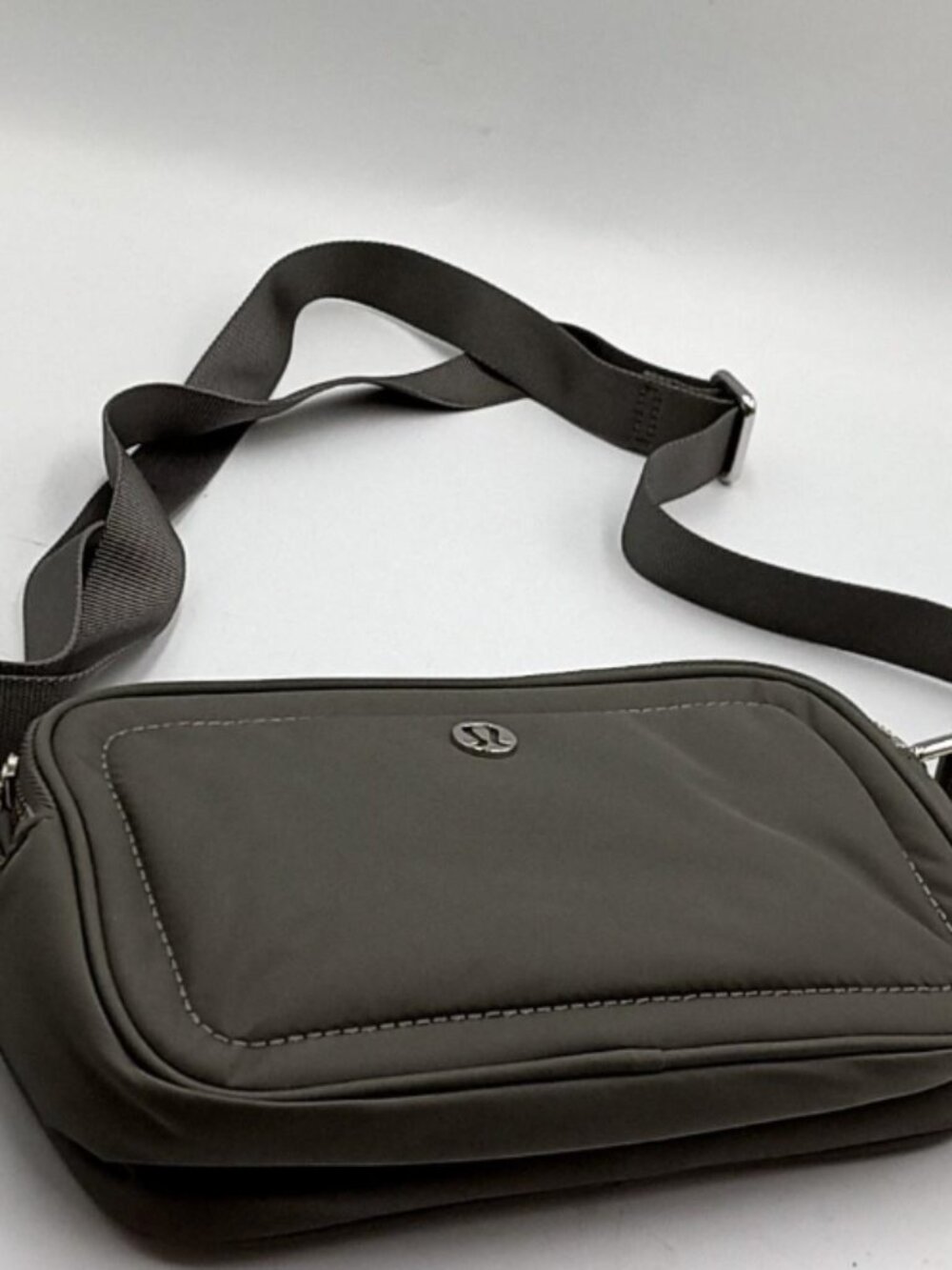 lululemon Gray Recycled Nylon Crossbody Bag | Excellent Pre-Owned Condition